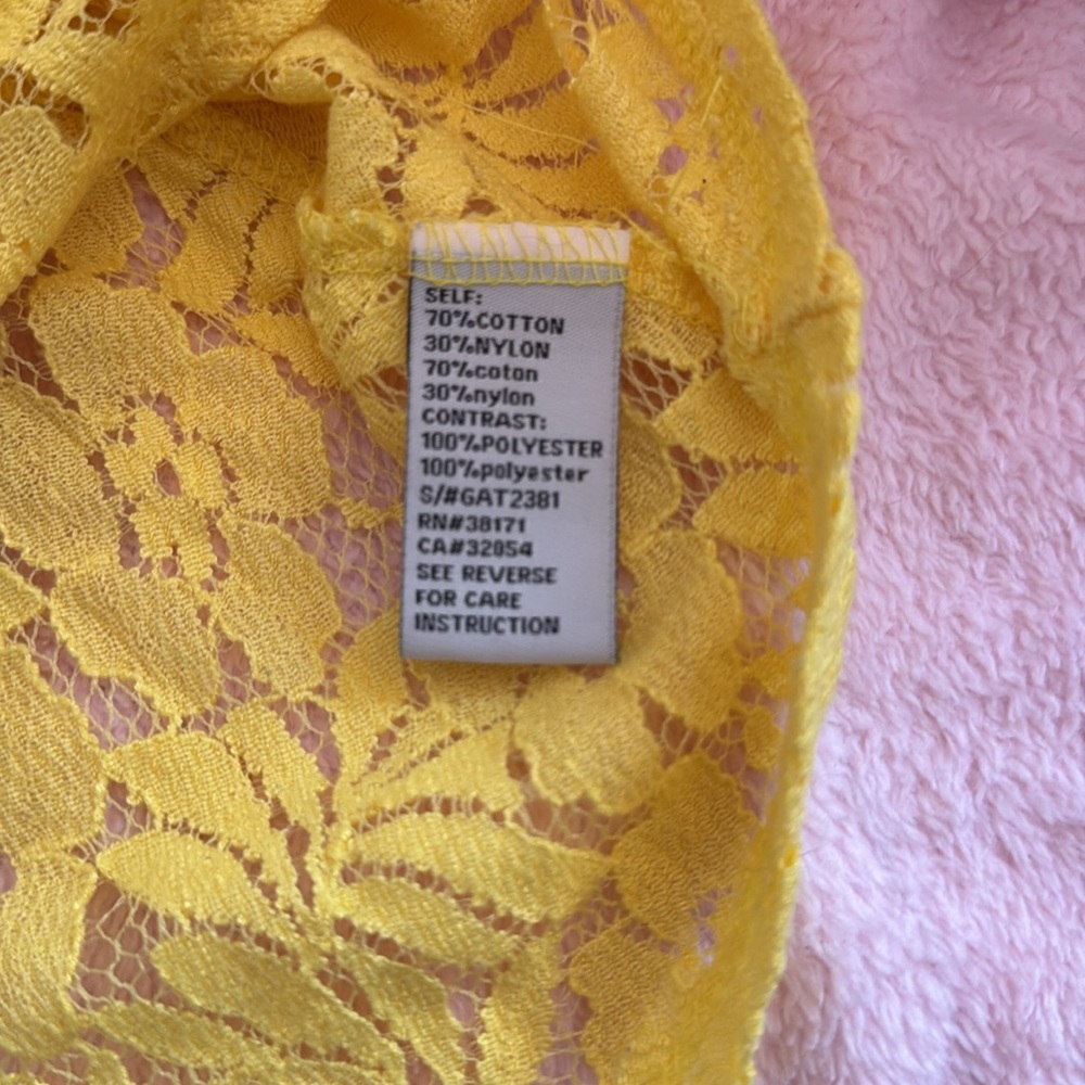 Lucca Couture Yellow Lace Top with Blue Edging - Picture 3 of 5